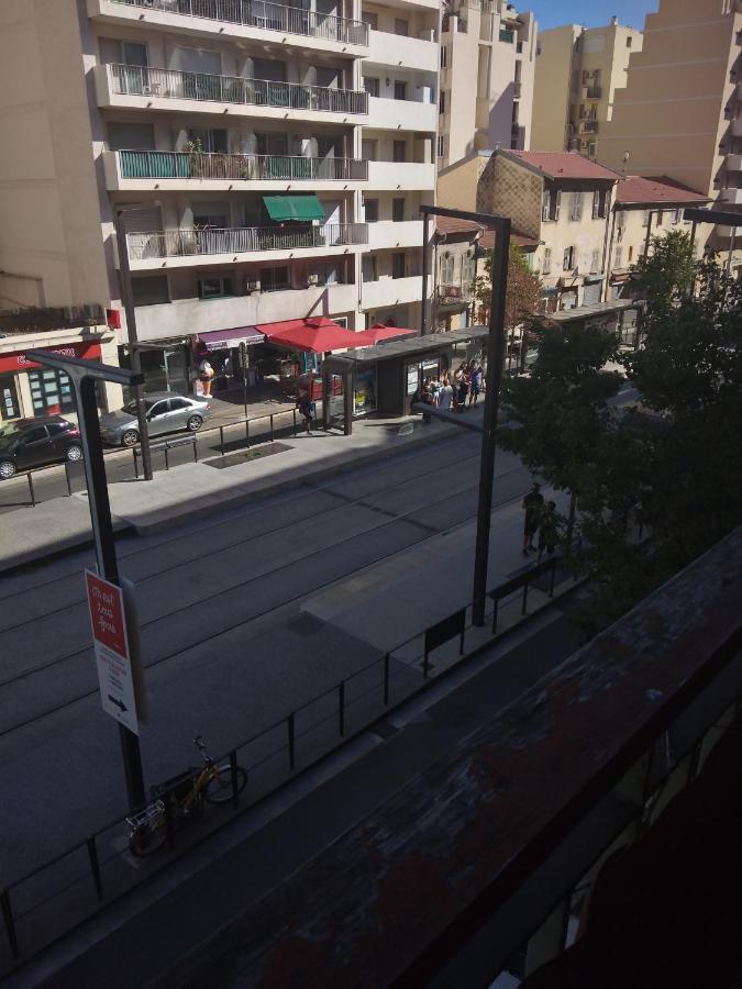 Charmant F1 Pres Tramway Et Plage Nice Exterior photo